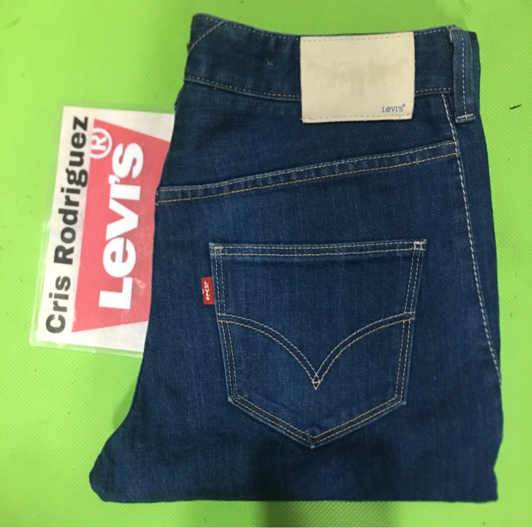 Levi's shop modern original