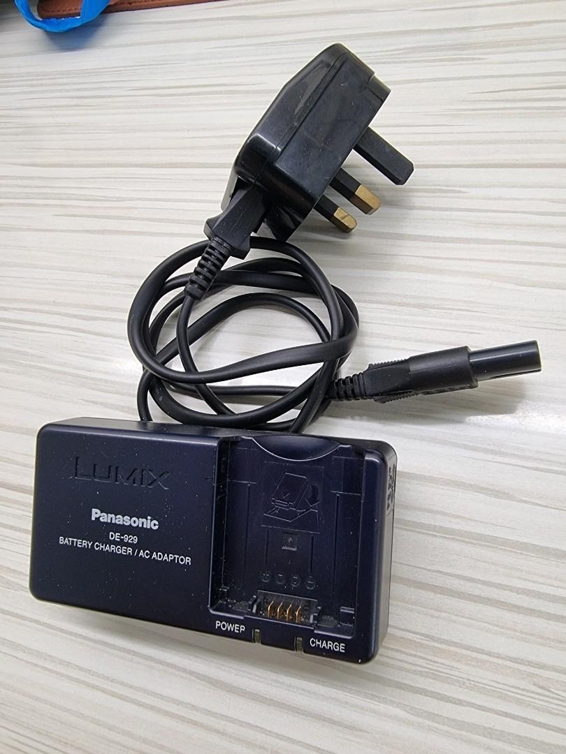 Lumix Panasonic camera battery charger DE929, Photography, Photography