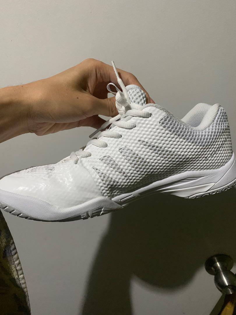 Maxx badminton shoes on sale