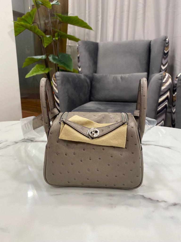 Authentic Hermes 2022 Gris Meyer Mini Lindy 20 Clemence Gold Hardware