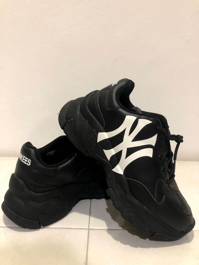 MLB Big Ball Chunky A New York Yankees Shoes Black, Men's Fashion, Footwear,  Sneakers on Carousell