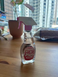 （分類：）位於 。 由 lingychan 提交（商品編號 1168852104，圖片 1）。簡介： 。