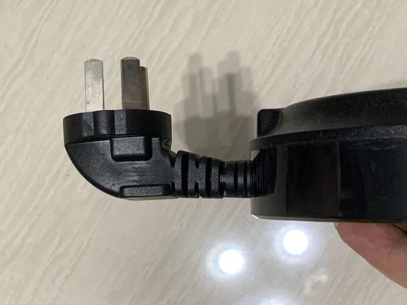 Multi socket plug (Category: Electrical, Adaptors & Sockets) located in Singapore. Submitted by storelo (Listing ID 1168963480, Image 2). Description: Multi socket, plug, black.