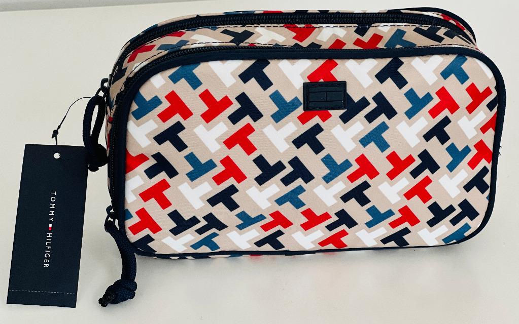 Makeup bag online tommy hilfiger
