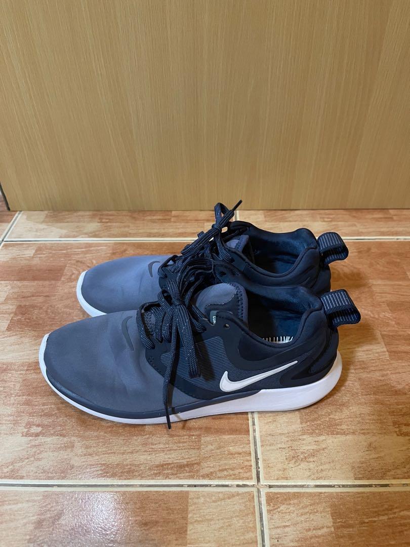 Nike lunarsolo size 7 womens Women s Fashion Footwear Sneakers on Carousell