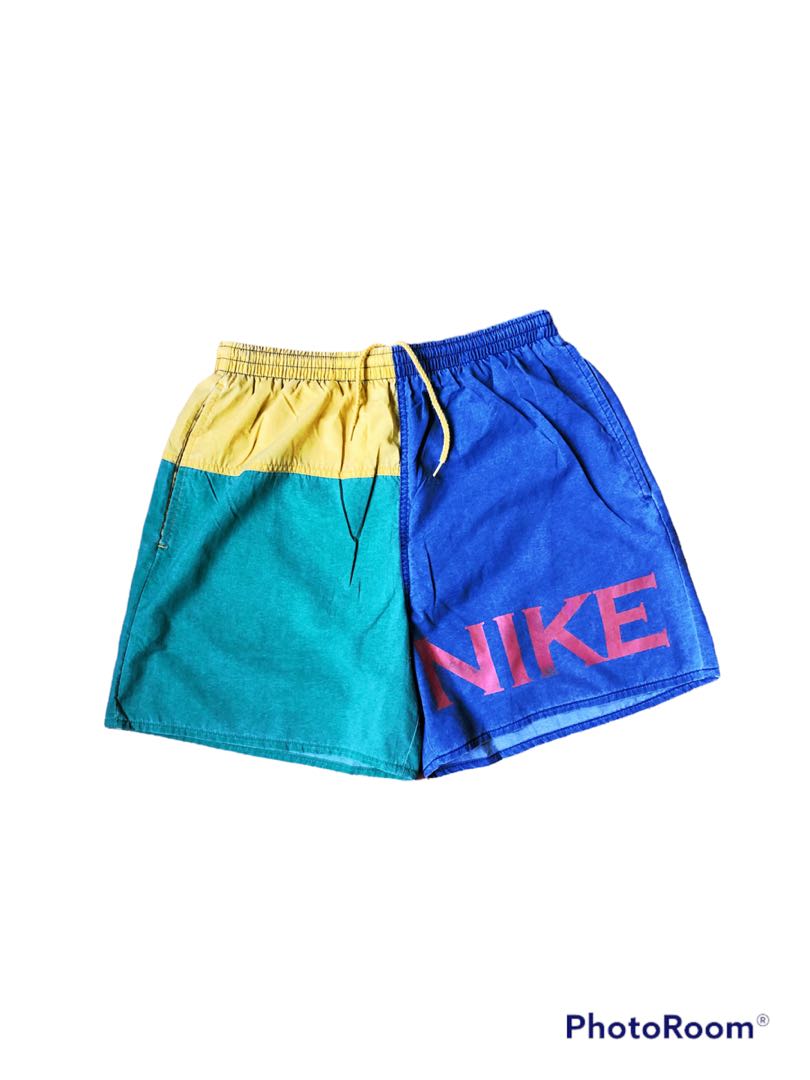 nike vintage shortpants colorblock size 3234 vgc no flaws, Men's Fashion, Men's Clothes