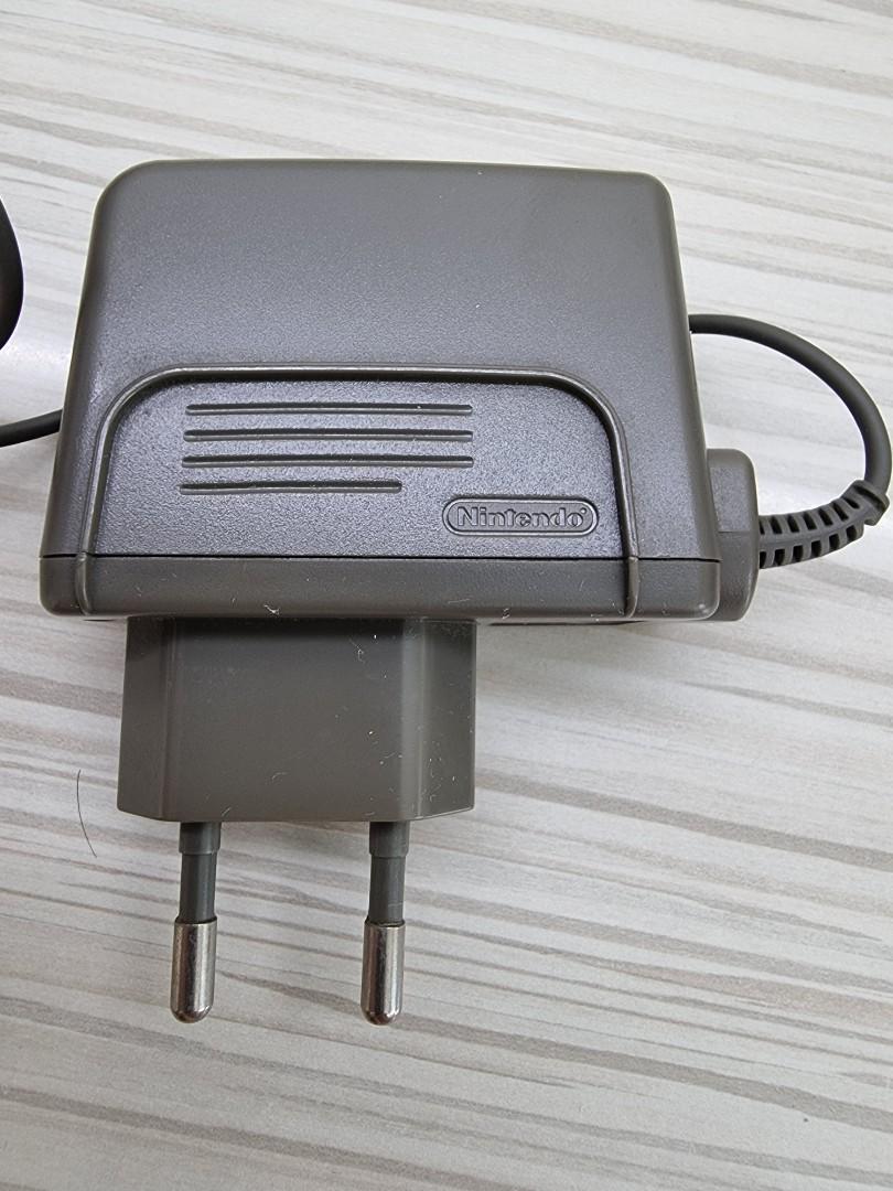Nintendo DS Lite Charger original, Video Gaming, Gaming Accessories, Cables  & Chargers on Carousell