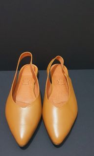 (Category: ) located in . Submitted by mos_manilaoutletsale (Listing ID 1168865655, Image 1). Description: .