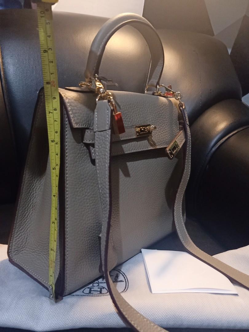 Preloved hermes kelly (Category: Luxury Bags & Wallets) located in Cebu City. Submitted by day.98 (Listing ID 1169030530, Image 3). Description: 🇯🇵from japan surplus 🇯🇵togo leather 🇯🇵2-way bag 🇯🇵rere zipper 🇯🇵no flaws 🇯🇵with dust bag.