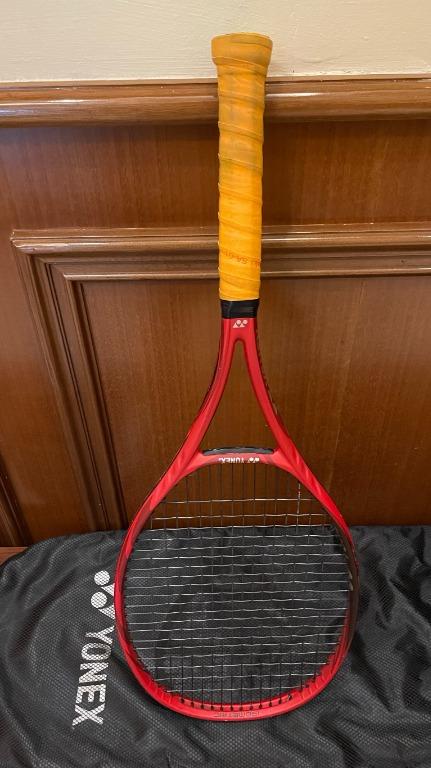Raket tenis tennis Yonex Vcore 95 2018 Flame Red made in Japan