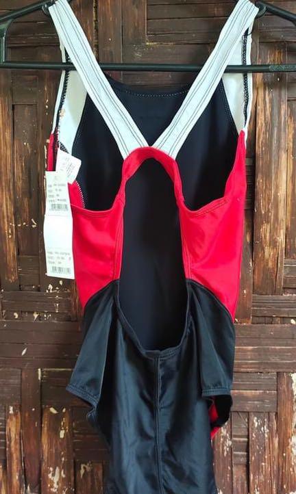 Renoma swimsuit small-med (Category: Bikinis & Swimsuits) located in Malaybalay. Submitted by arkibella (Listing ID 1169000700, Image 2). Description: Renoma w/tag Small-medium W/o pad Shopee.