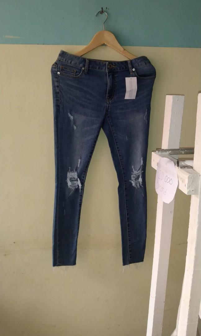 Ripped jeans new, Fesyen Wanita 