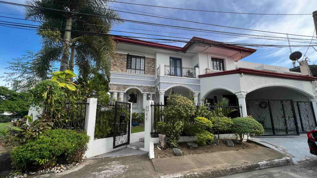 RUSH FOR LEASE SEMI FURNISHED HOUSE, TIERRA NUEVA VILLAGE,ALABANG