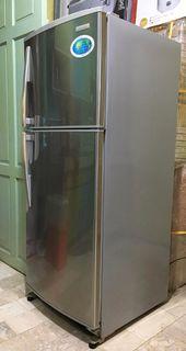SANYO SR-F42N SS / Two Door Refrigerator / 10.2 cu. ft. / Top Mount / No Frost