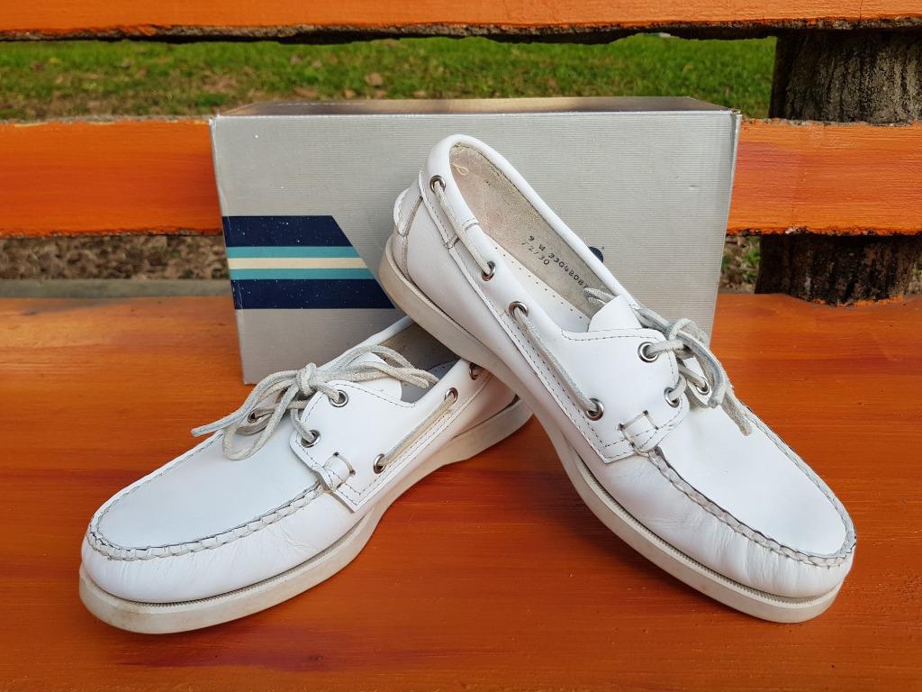 White sebago shop