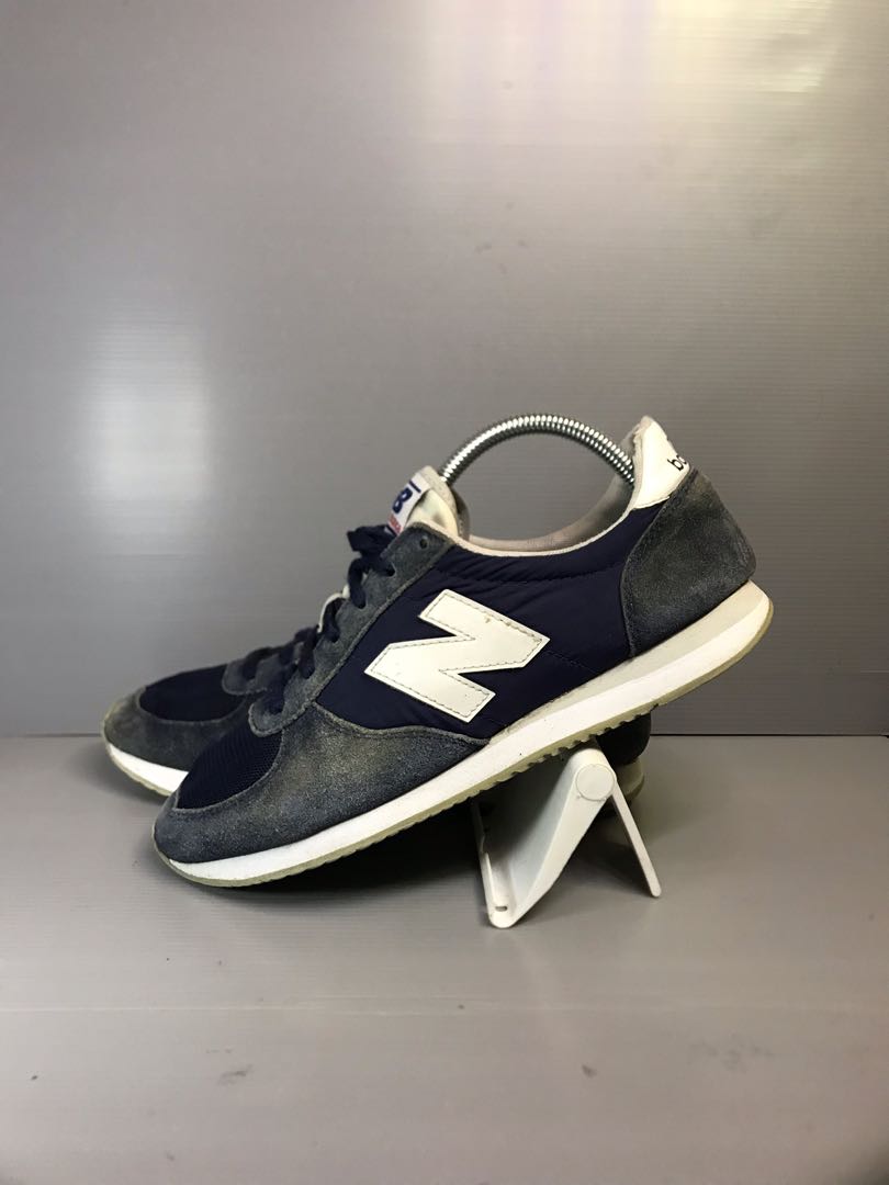 Sepatu Second Bekas Pakai New Balance NB 220 Fesyen Pria