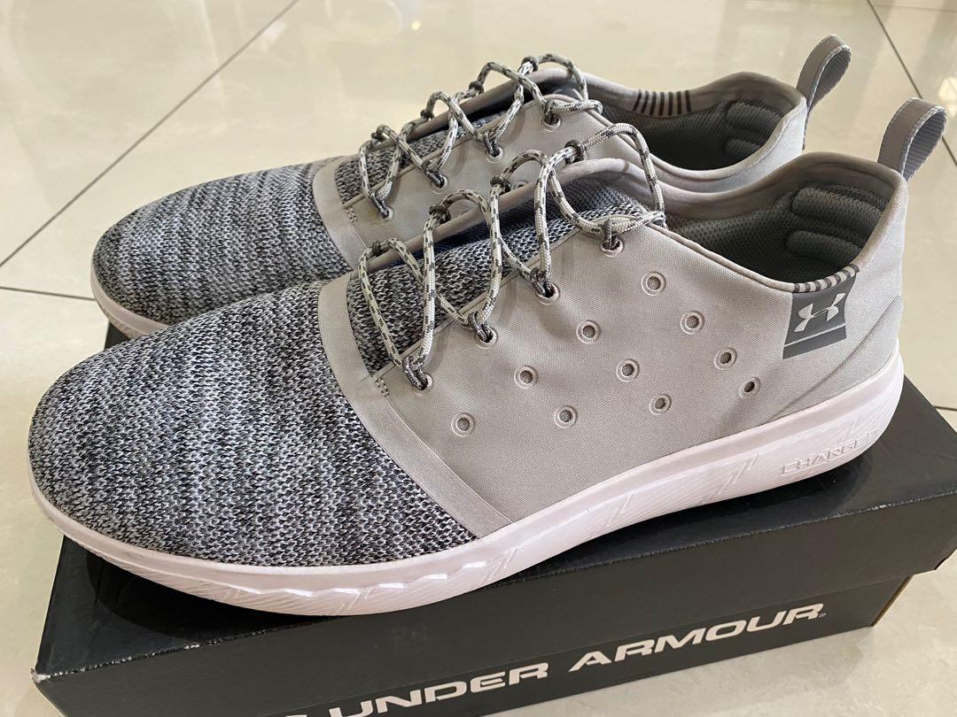 Size 13 Under Armour Charged 24 7 Low Running Shoes Men s Fashion