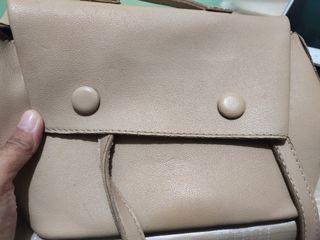 Sling bag beige