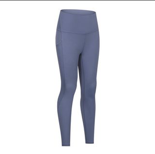 (Category: ) located in . Submitted by ardenlee0 (Listing ID 1168832265, Image 1). Description: .