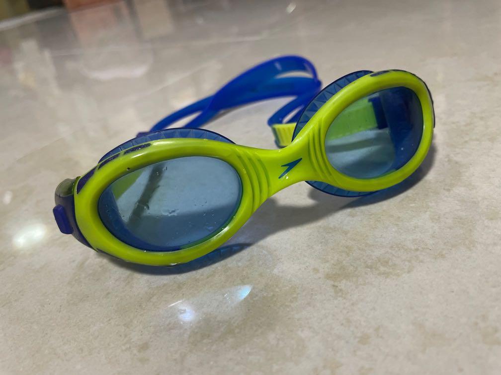 Speedo goggles for kids, Sports Equipment, Other Sports Equipment and