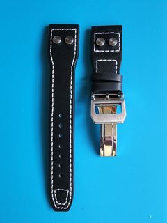 (Category: ) located in . Submitted by watch_outlet (Listing ID 1168900594, Image 1). Description: .