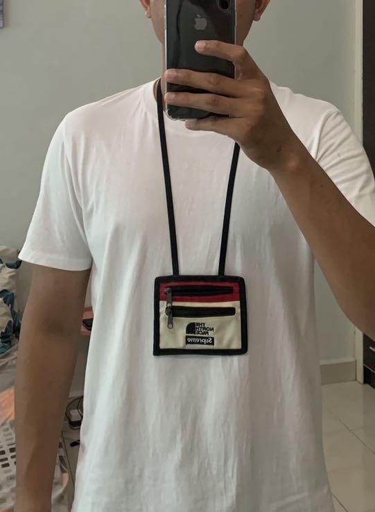Supreme x north top face travel wallet