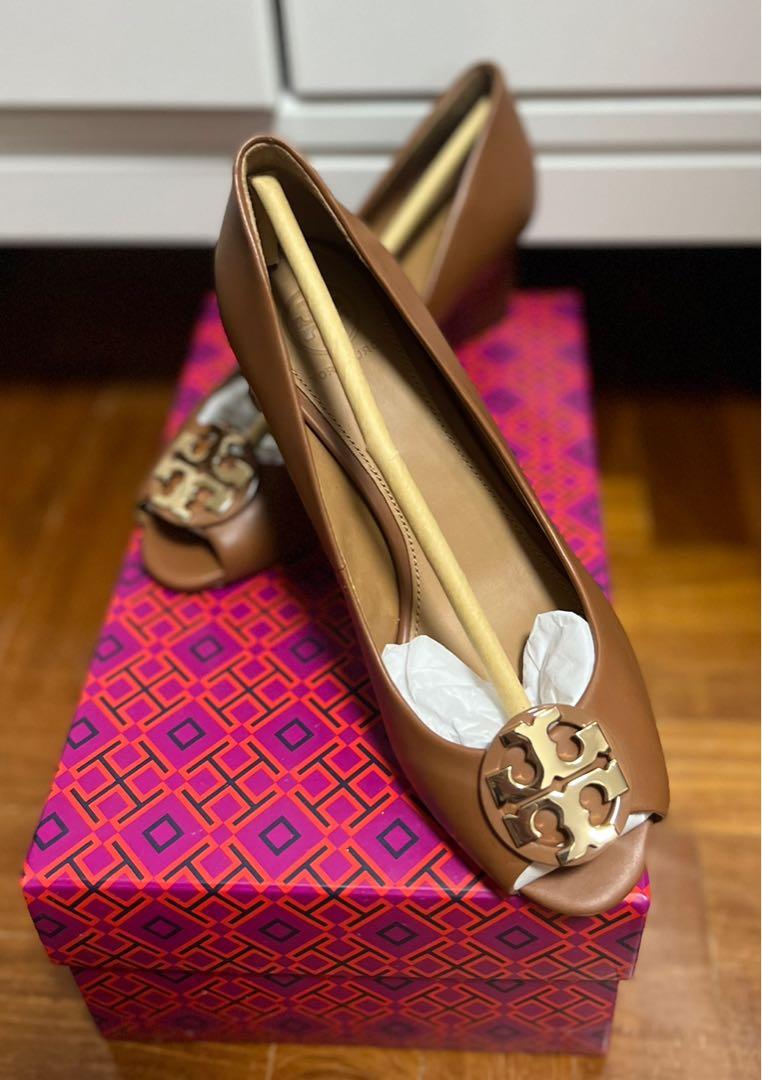 Tory Burch claire peep toe wedges, Women's Fashion, Footwear, Wedges on  Carousell