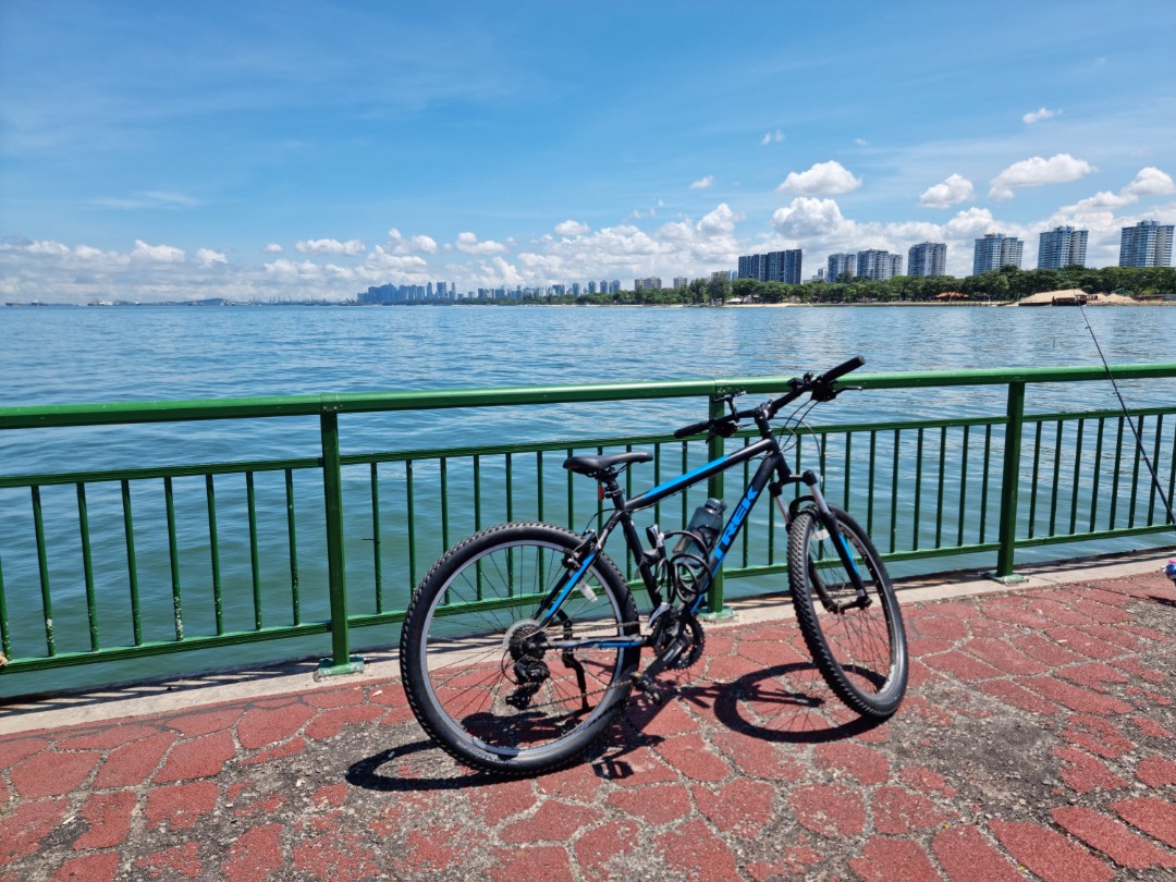 Trek 820, Sports Equipment, Bicycles 