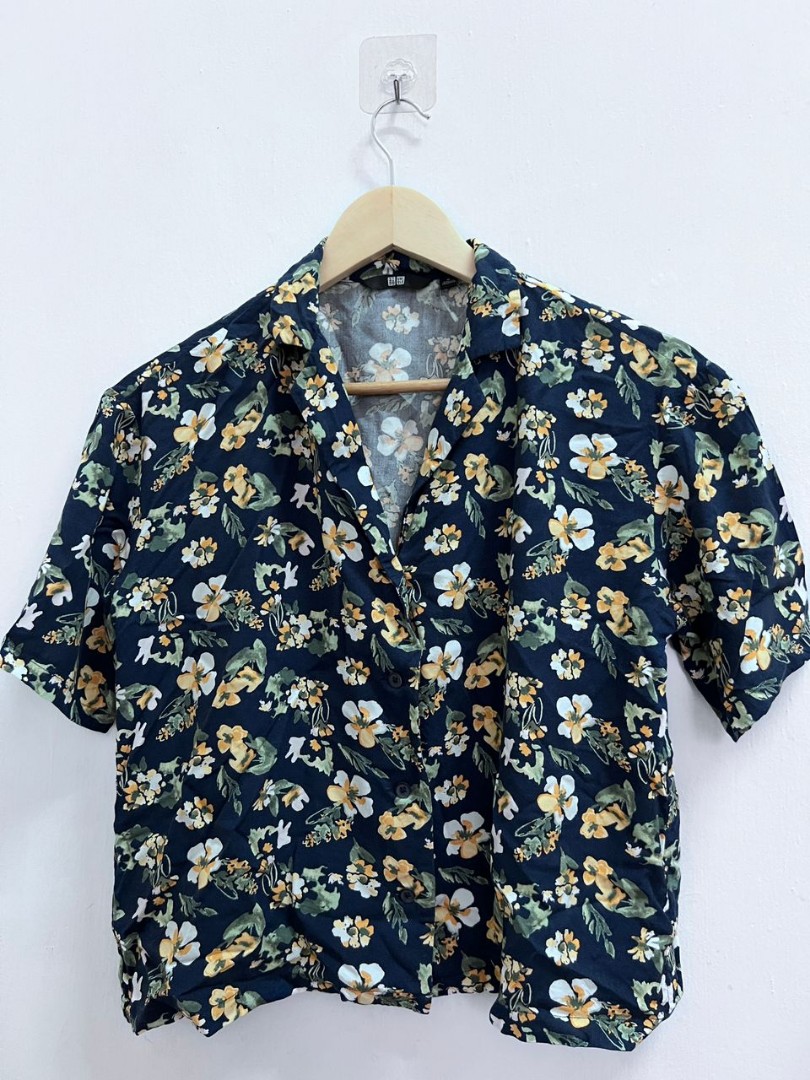 Uniqlo Dark Blue Floral, Women's Fashion, Tops, Blouses on Carousell