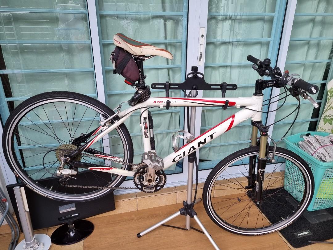 Used Giant bicycle for sale new tires. Sports Equipment