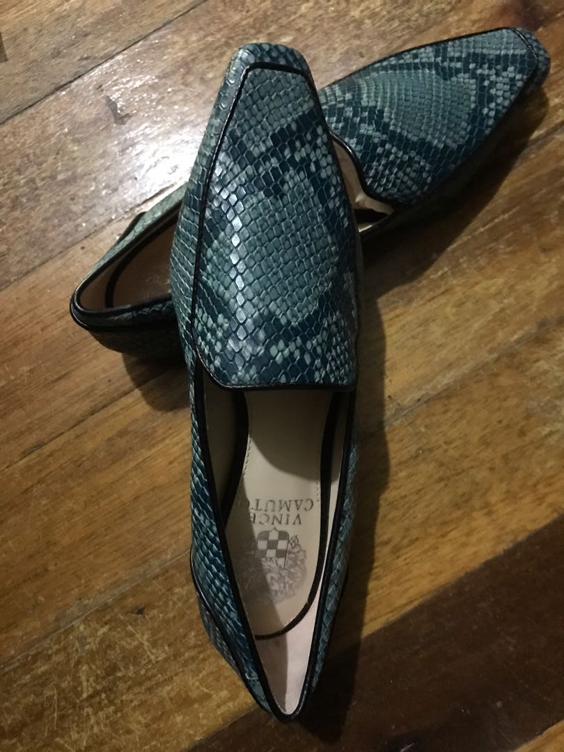 Vince camuto clearance pointed flats