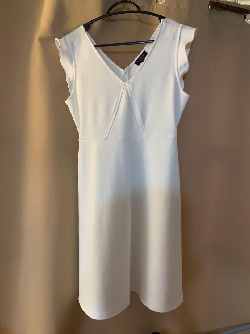 Zalora dress (Category: Dresses) located in Manila. Submitted by katesys (Listing ID 1168881005, Image 1). Description: Small on tag Waist: 26.