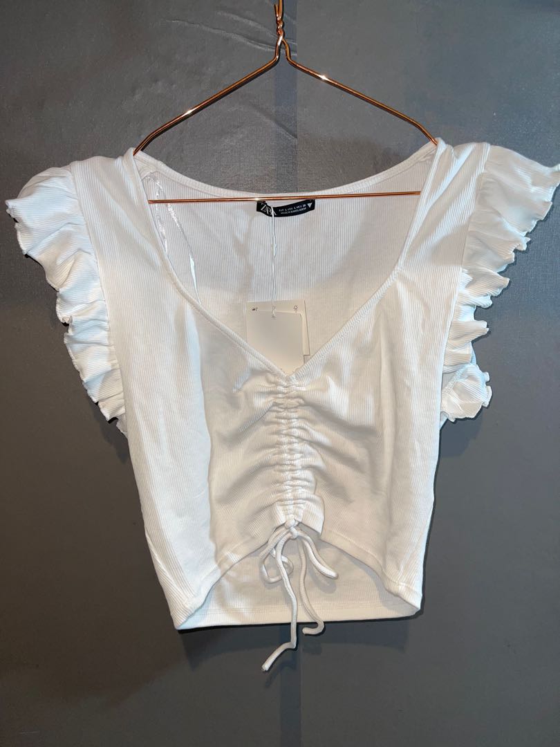 Zara white ribbed ruffled ruched top, Women's Fashion, Tops, Sleeveless
