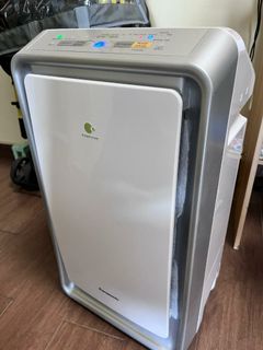 （分類：）位於 。 由 sim_sim99 提交（商品編號 1169151446，圖片 1）。簡介： 。