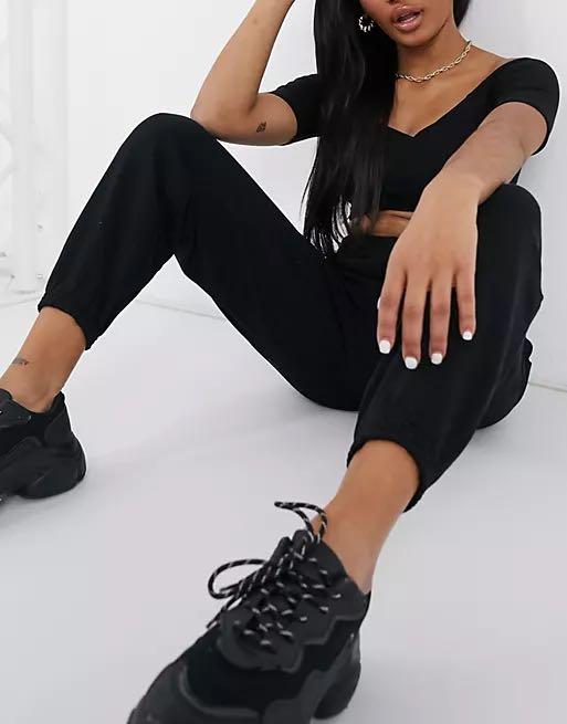 ASOS 4505 Petite icon ultimate jogger black, Women's Fashion, Bottoms,  Other Bottoms on Carousell