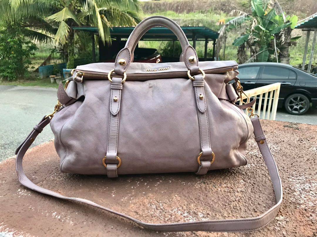 Auth MIU MIU Vitello Lux Bow Bag Cognac Colour Medium Size, Luxury, Bags &  Wallets on Carousell