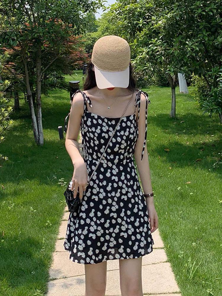 Black dress with small flowers online