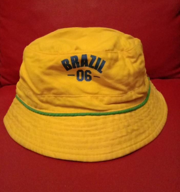 Bucket hat brazil kuning, Fesyen Pria 