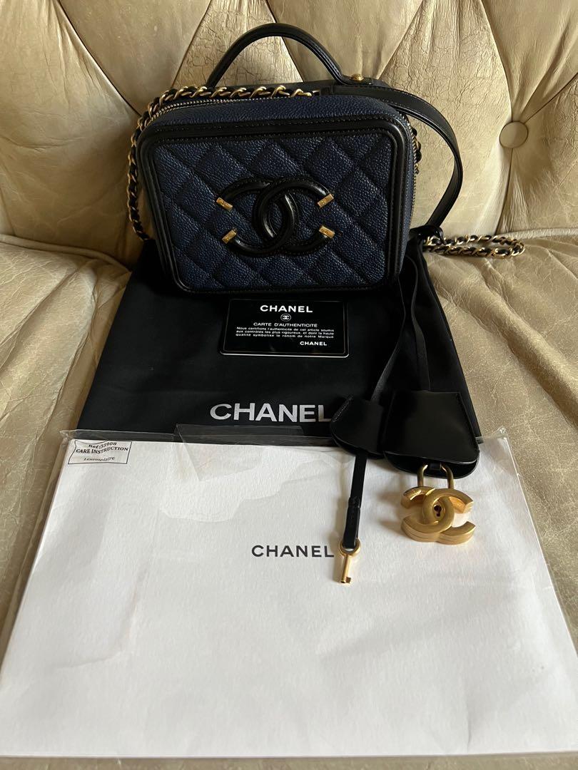 RARE ~ Authentic Chanel Filigree Vanity Case small size Caviar