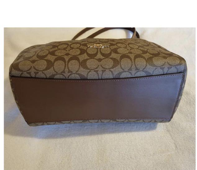 Coach Hallie Shoulder Bag Signature Canvas Khaki, Women's Fashion, Bags & Wallets, Shoulder