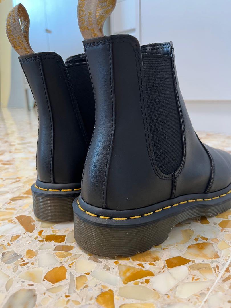 Chelsea vegan boots store