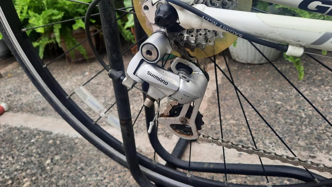 giant pace road bike