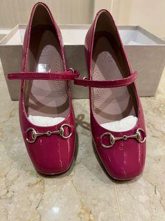 Gucci Kids flat in pink. Size EU 35. Suitable for 11-12 years old or adults with small feet.