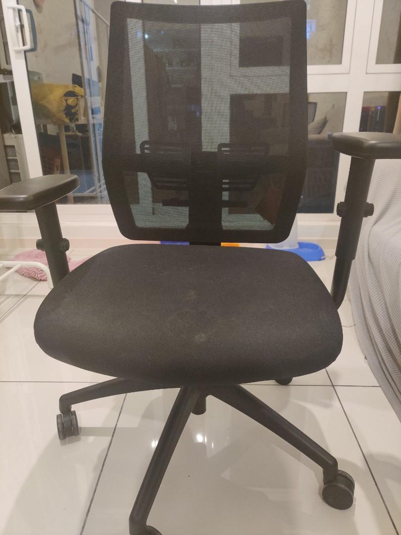 Haworth Easy Ergonomic Office Chair, Furniture & Home Living, Furniture