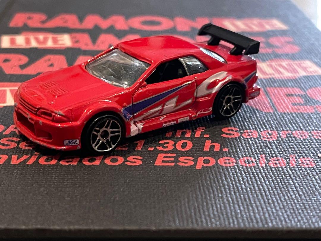 Hot wheels discount nissan skyline 2001