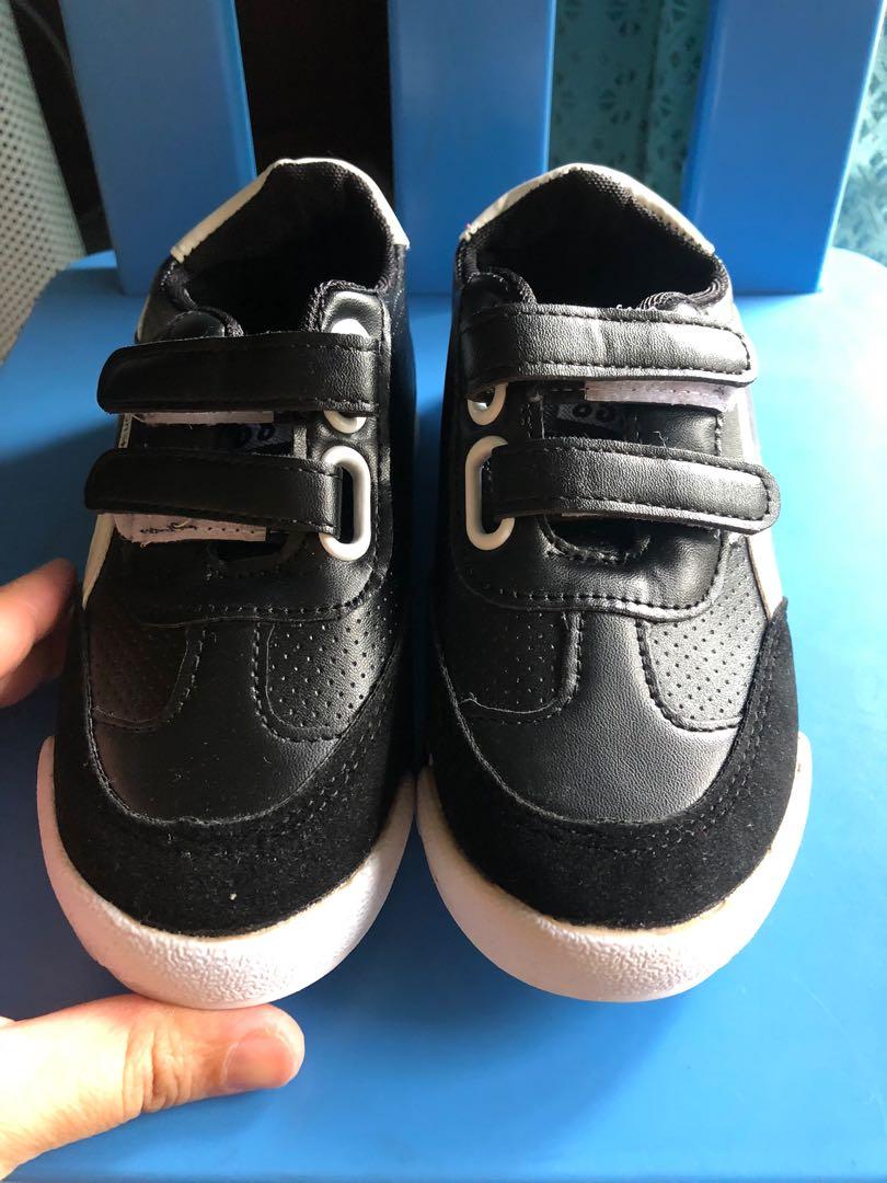 Kids best sale rubber sneakers