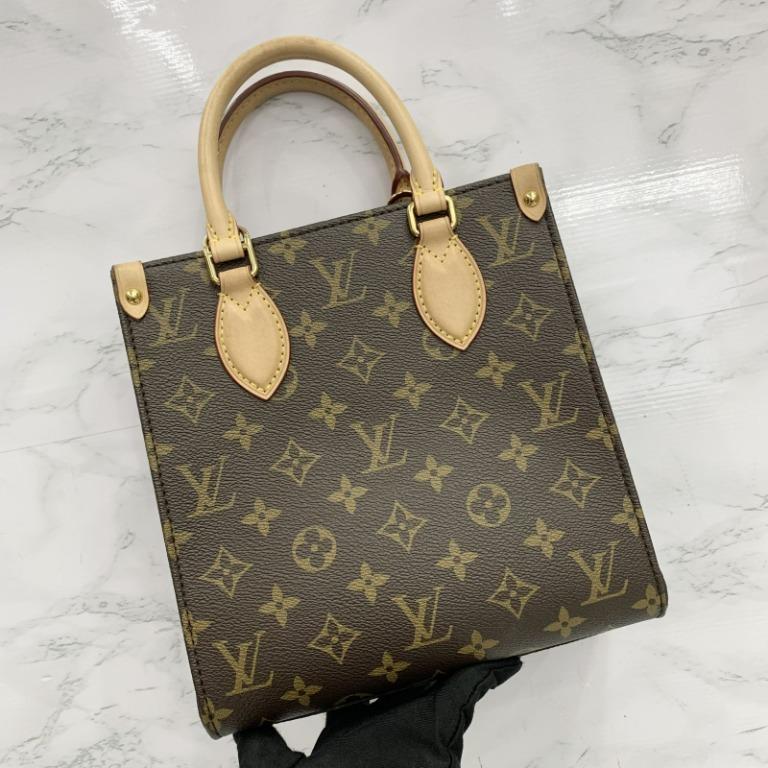 Louis Vuitton Square bag, Women's Fashion, Bags & Wallets, Cross-body Bags  on Carousell