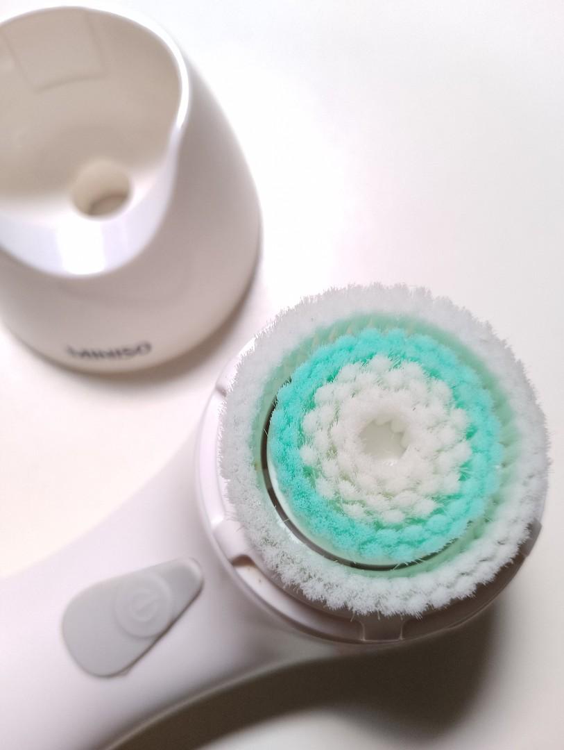 Miniso Face Brush Cleanser Cleansing brush miniso daiso Japan