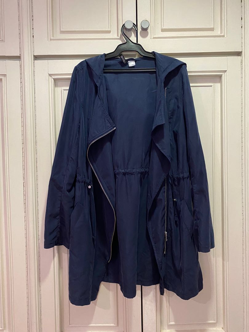 Navy Blue Raincoat (H&M), Women's Fashion, Coats, Jackets and Outerwear