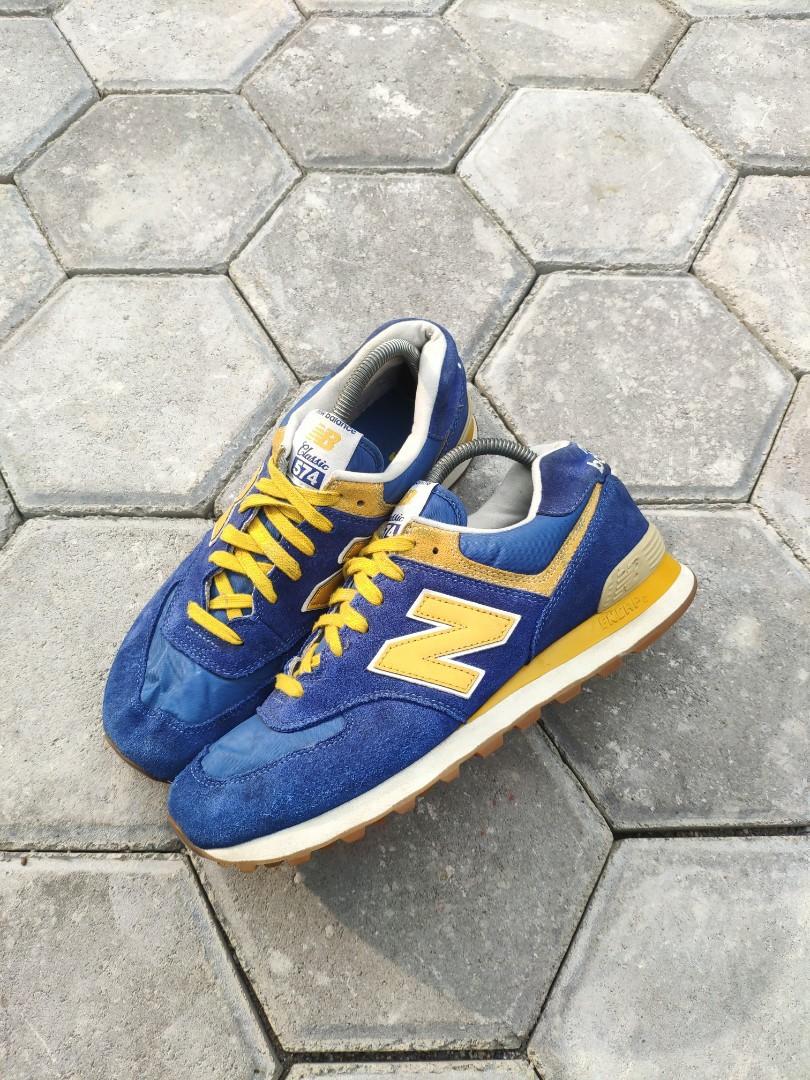 New Balance 574 Classic Blue, Fesyen Pria, Sepatu Sneakers di